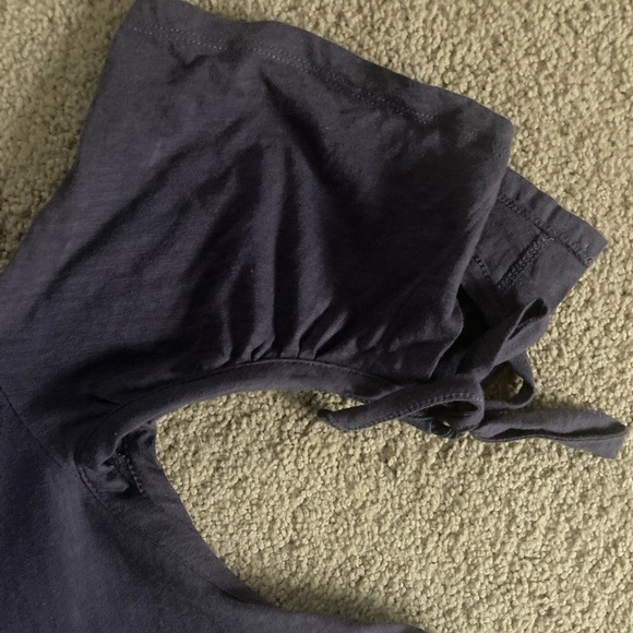 🌟2 for $10- Open shoulder with tie sleeve short sleeve shirt - Picture 3 of 3